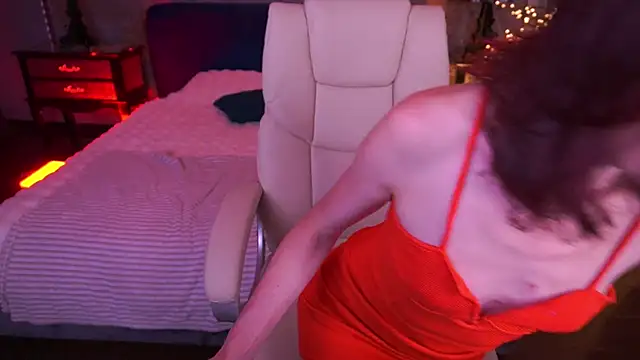 AmiraGoldd online show from July 2, 2026, 3:23 am