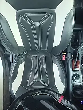 sexychd online show from November 28, 2025, 9:42 am