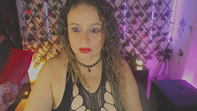 Snapshot of katjohanna chatting on June 21, 2026, 4:40 am katjohanna online show from June 21, 2026, 4:40 am