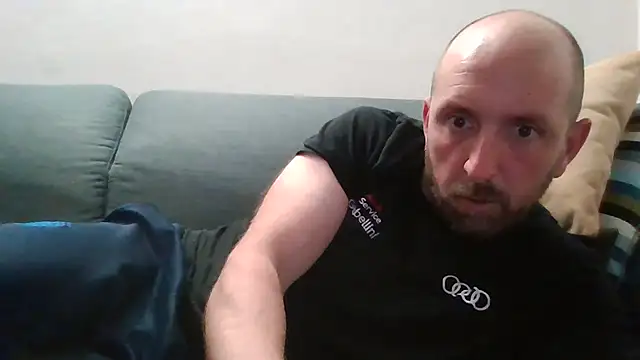 luca beech88 online show from April 19, 2026, 6:32 pm