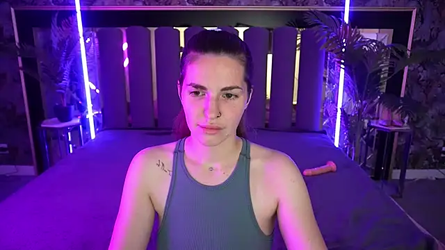 Snapshot of DanielaReign chatting on November 12, 2025, 1:48 pm DanielaReign online show from November 12, 2025, 1:48 pm