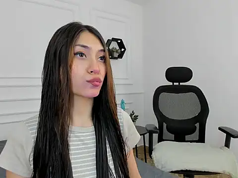 Ana Muller19 online show from November 4, 2025, 11:19 pm