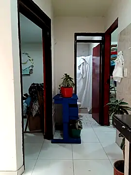 PaulinaLondra2 online show from November 6, 2025, 1:26 pm