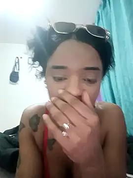 Snapshot of luna2026_ chatting on December 4, 2025, 5:28 am luna2026 online show from December 4, 2025, 5:28 am