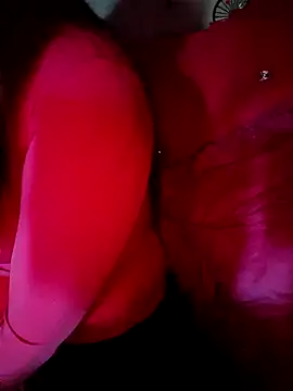 Snapshot of BeyeuCii99 chatting on November 30, 2025, 12:33 am BeyeuCii99 online show from November 30, 2025, 12:33 am