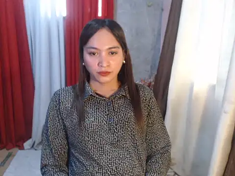 Snapshot of urnaughty_cris chatting on November 4, 2025, 12:14 am urnaughty cris online show from November 4, 2025, 12:14 am