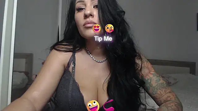 RachelVegass online show from November 5, 2025, 9:45 am