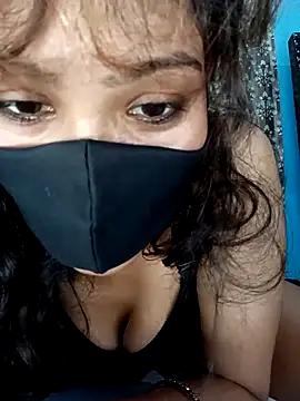 Snapshot of Saniya76 chatting on November 5, 2025, 4:26 am Saniya76 online show from November 5, 2025, 4:26 am