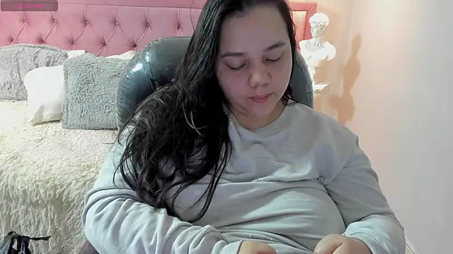 Snapshot of _chelsea_24 chatting on May 8, 2026, 12:20 pm chelsea 24 online show from May 8, 2026, 12:20 pm