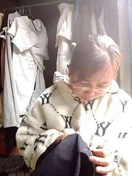 Snapshot of be-yeu chatting on November 13, 2025, 1:53 am be-yeu online show from November 13, 2025, 1:53 am