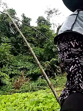 Snapshot of be-yeu chatting on November 5, 2025, 2:14 am be-yeu online show from November 5, 2025, 2:14 am