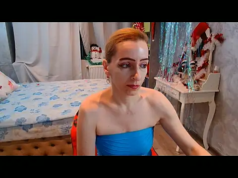 Snapshot of AnneDevrim chatting on December 18, 2025, 6:40 am AnneDevrim online show from December 18, 2025, 6:40 am