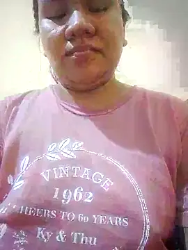 Snapshot of rebelde502 chatting on November 10, 2025, 12:10 pm rebelde502 online show from November 10, 2025, 12:10 pm