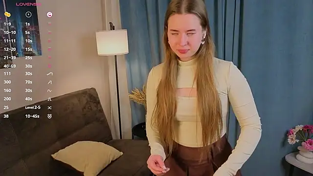 Snapshot of MowasaBritten chatting on February 19, 2026, 4:04 pm MowasaBritten online show from February 19, 2026, 4:04 pm