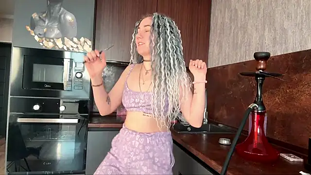 Snapshot of GeraldineStevenson chatting on March 2, 2026, 2:02 pm GeraldineStevenson online show from March 2, 2026, 2:02 pm