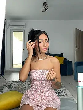 VickyM99 online show from April 9, 2026, 10:54 am