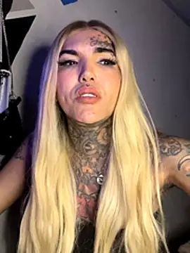 euscarlethotgirl online show from November 14, 2025, 10:46 pm