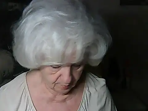 ValeriaKroww online show from March 5, 2026, 5:42 pm