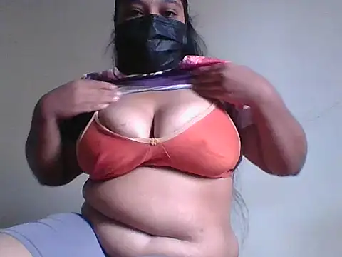 Mathi cam online show from December 1, 2025, 4:46 am