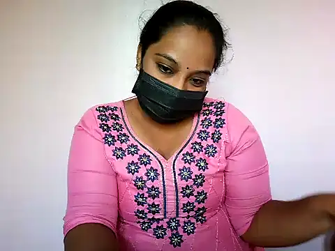 Snapshot of Mathi_cam chatting on July 12, 2026, 6:03 am Mathi cam online show from July 12, 2026, 6:03 am