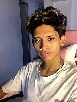 MassimoAlessandro online show from January 5, 2026, 8:01 pm