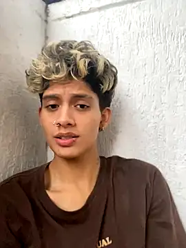 MassimoAlessandro online show from November 23, 2025, 10:09 pm