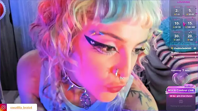 Snapshot of Lila_bratzz chatting on February 19, 2026, 2:52 am Lila bratzz online show from February 19, 2026, 2:52 am