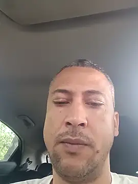 Arrombador20 online show from April 15, 2026, 12:53 pm