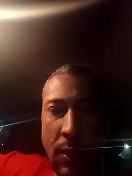 Arrombador20 online show from April 19, 2026, 11:51 pm