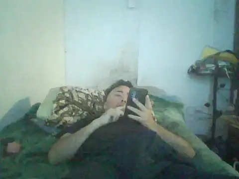 Snapshot of GuilleHotsexy chatting on November 7, 2025, 11:26 am GuilleHotsexy online show from November 7, 2025, 11:26 am