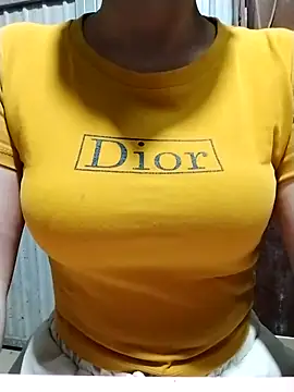 Snapshot of Niramiu chatting on November 22, 2025, 1:21 pm Niramiu online show from November 22, 2025, 1:21 pm