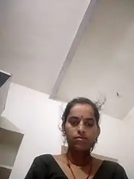 Asha hot2 online show from May 26, 2026, 10:41 pm