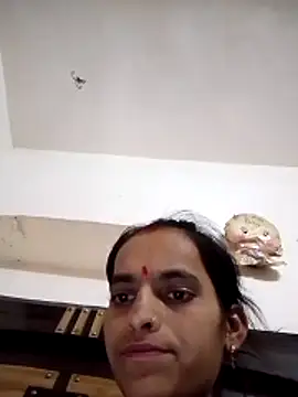 Asha hot2 online show from May 27, 2026, 6:43 am