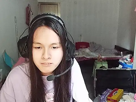 RebelAura online show from November 4, 2025, 5:33 am