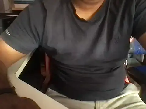 KingCobra 07 online show from March 18, 2026, 8:39 am