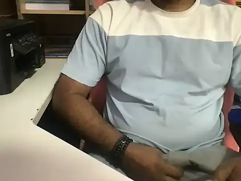 KingCobra 07 online show from April 11, 2026, 3:14 am