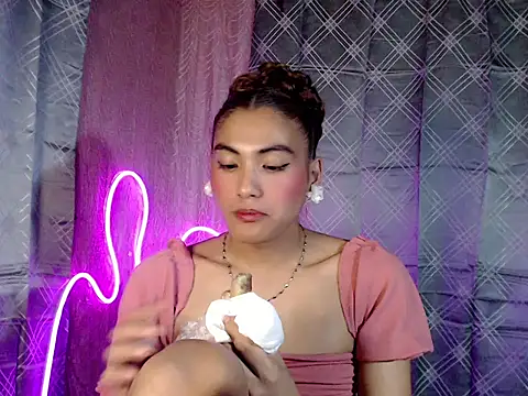 ursexykittykat xx online show from April 21, 2026, 3:07 pm