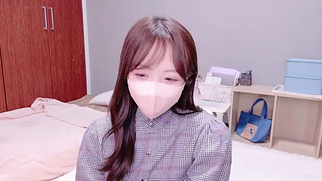 -aotan- online show from November 8, 2025, 11:03 am