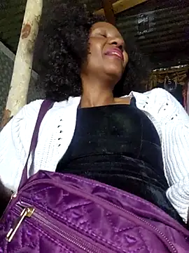 Mommy Sienna online show from April 16, 2026, 6:30 pm