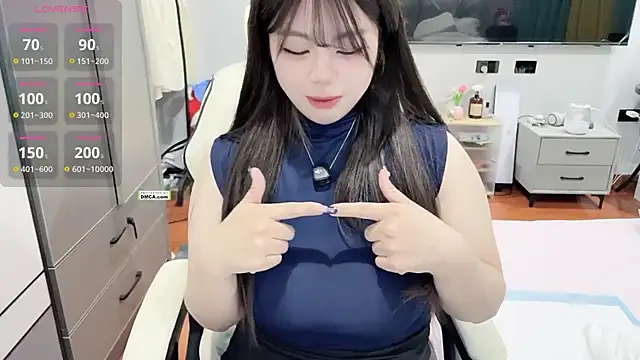 Snapshot of Chayka_21 chatting on February 9, 2026, 2:04 pm Chayka 21 online show from February 9, 2026, 2:04 pm