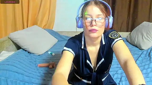 Eva purrr  online show from January 15, 2026, 9:51 pm