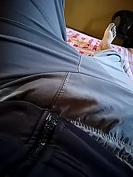 Snapshot of 69_HOT_69 chatting on November 6, 2025, 2:59 am 69 HOT 69 online show from November 6, 2025, 2:59 am