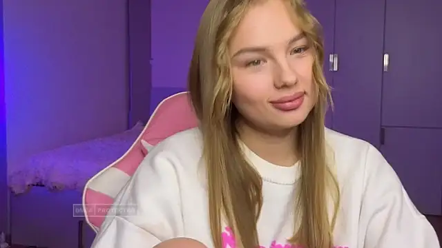 Lunar Flare online show from November 9, 2025, 2:54 pm