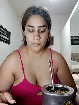 Snapshot of nahiarabiel33 chatting on February 11, 2026, 2:28 pm nahiarabiel33 online show from February 11, 2026, 2:28 pm