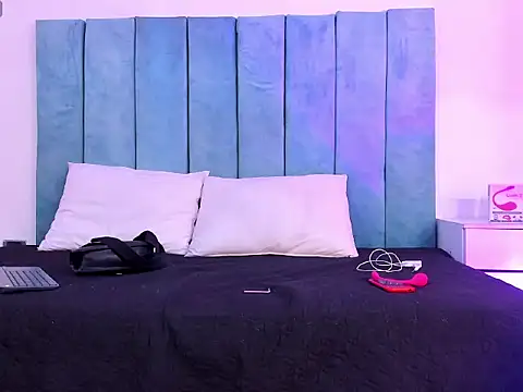 Alesia watson online show from November 11, 2025, 6:58 pm