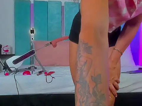 Alesia watson online show from December 2, 2025, 3:19 am