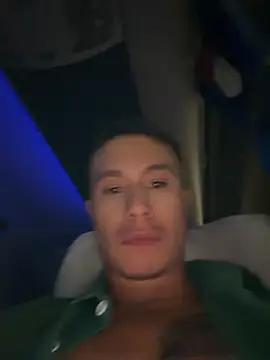 Snapshot of RaySullivan chatting on June 24, 2026, 12:20 am RaySullivan online show from June 24, 2026, 12:20 am