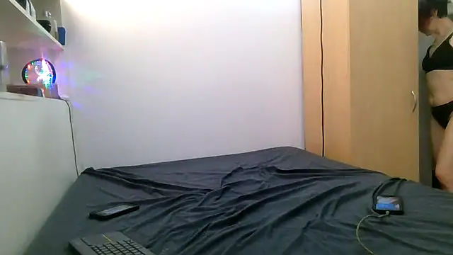 Empress Lilith online show from April 1, 2026, 5:10 pm