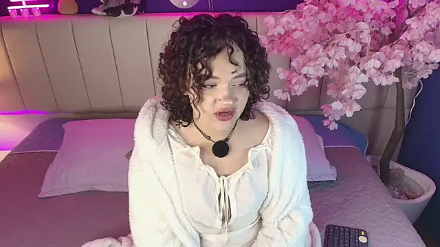  sarahRose online show from April 15, 2026, 3:45 am