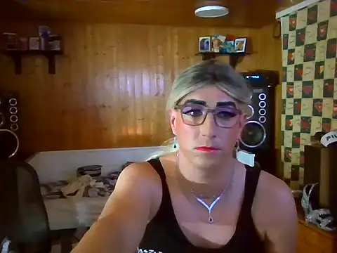 Snapshot of AgnesCross39 chatting on December 2, 2025, 4:25 am AgnesCross39 online show from December 2, 2025, 4:25 am